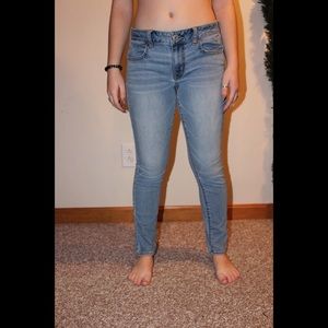 American Eagle Low-Rise Jegging Jeans